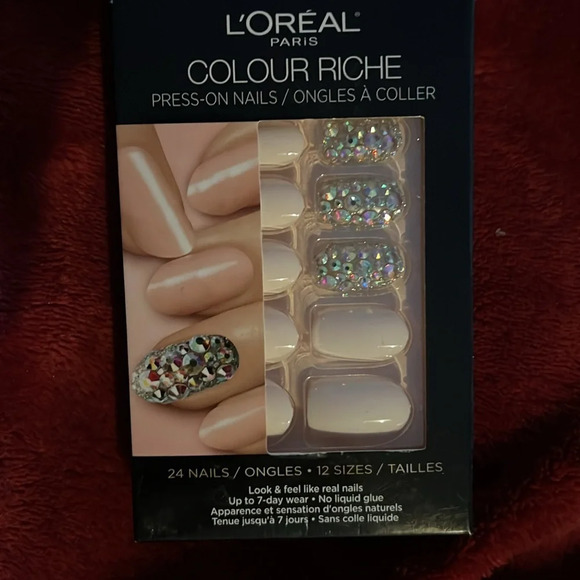 L'Oreal Paris  Colour Riche Press On Nails Glitter - Picture 7 of 8